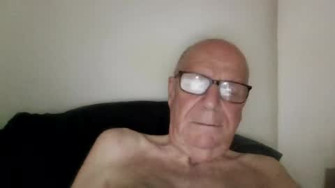 Snapshot of oggi95 chatting on 07/17/26, 06:20 oggi95 online show from 07/17/26, 06:20