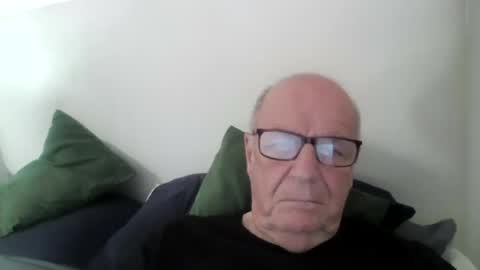 Snapshot of oggi95 chatting on 08/06/26, 02:30 oggi95 online show from 08/06/26, 02:30