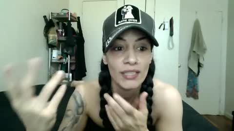 Snapshot of oglitcouple chatting on 09/30/25, 06:46 Lit en Cama online show from 09/30/25, 06:46