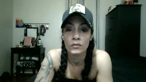 Snapshot of oglitcouple chatting on 10/19/25, 04:13 Lit en Cama online show from 10/19/25, 04:13