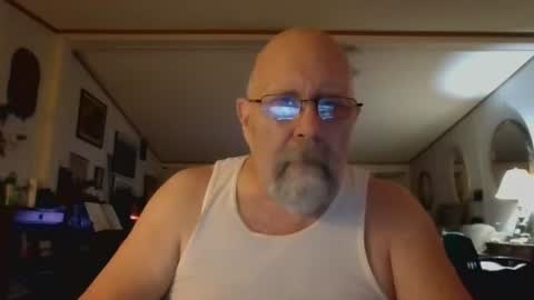 Maximus No Mo online show from 12/19/25, 11:34