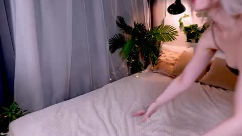 Lily online show from 07/09/26, 02:21