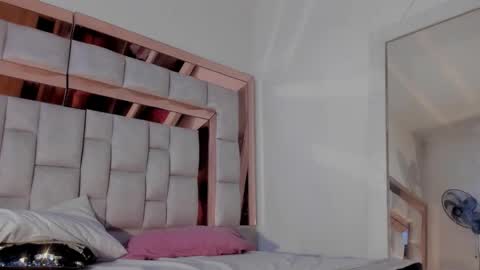 Holly  online show from 03/19/26, 03:10