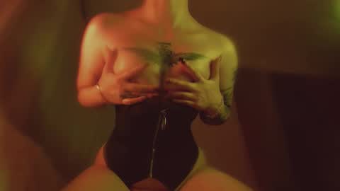 your dear Lilith Chapman online show from 10/12/25, 10:09