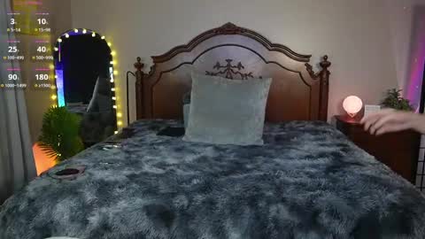 Gray online show from 03/11/25, 11:23