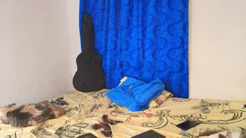 LU online show from 11/26/25, 04:02