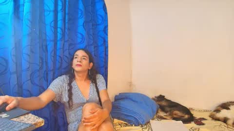 Snapshot of oh_tique chatting on 12/17/25, 05:41 LU online show from 12/17/25, 05:41