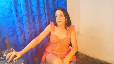 Snapshot of oh_tique chatting on 12/21/25, 03:13 LU online show from 12/21/25, 03:13