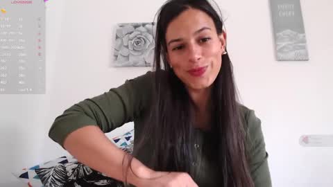 ohanna_ online show from 02/24/25, 07:52