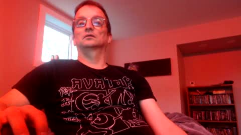 Snapshot of ohbitt chatting on 08/04/26, 11:51 ohbitt online show from 08/04/26, 11:51