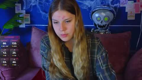 Caitlyn or Catie online show from 10/26/25, 04:40