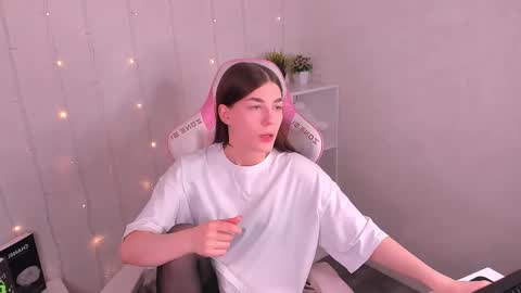 KAYA. online Tu We Th Fr Sa 0100AM - 0800AM Time zone of Germany Munich online show from 03/25/26, 11:55