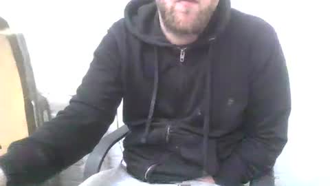 Snapshot of ohmibodslave chatting on 05/17/26, 06:15 TheDee online show from 05/17/26, 06:15