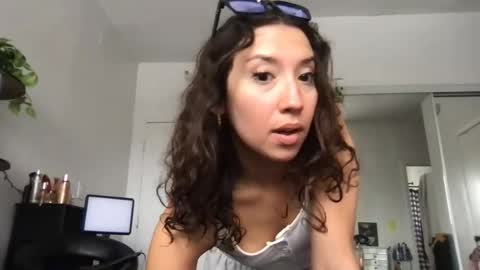Snapshot of ohmillieevanillie chatting on 06/19/26, 04:55 ohmillieevanillie online show from 06/19/26, 04:55