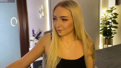 Emma online show from 11/15/25, 02:09