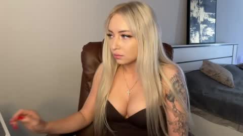 Emma online show from 05/30/26, 01:14