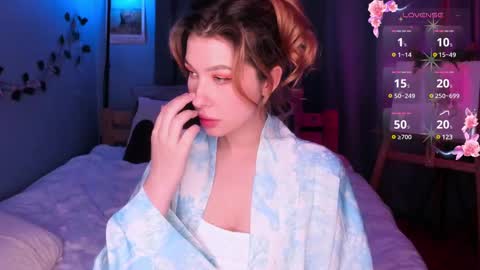 Snapshot of ohmymiami_ chatting on 01/25/25, 06:57 Light online show from 01/25/25, 06:57