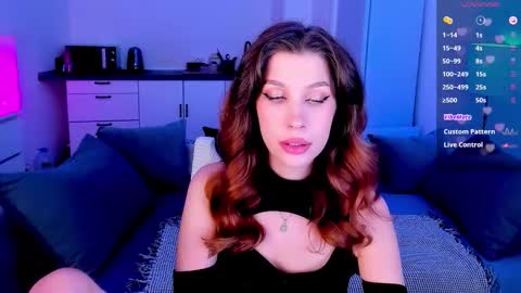 Light  online show from 11/07/25, 07:03