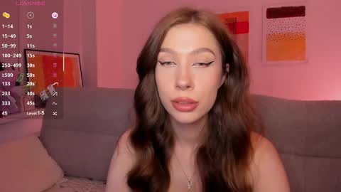 Snapshot of ohmymiami_ chatting on 06/05/26, 08:36 Light online show from 06/05/26, 08:36