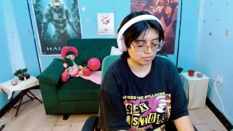 ohmysqueak online show from 05/08/26, 03:39