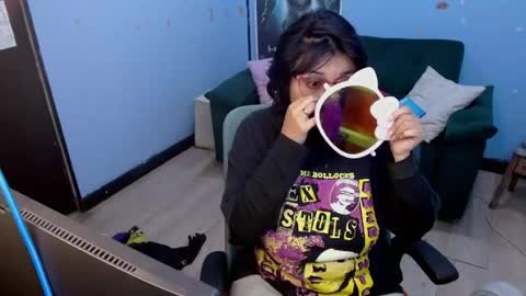 ohmysqueak online show from 07/11/26, 04:37
