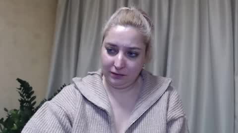 Iren online show from 02/19/25, 10:12