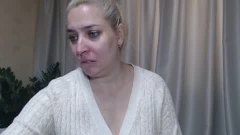 Iren online show from 10/04/25, 06:11