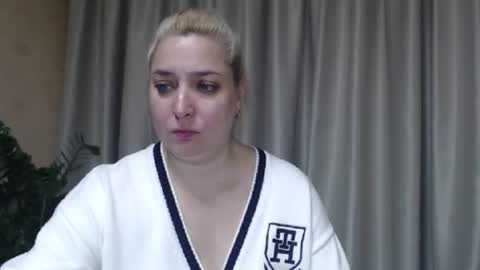 Iren online show from 10/13/25, 06:24