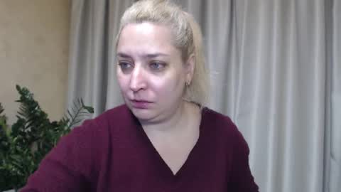 Iren online show from 10/17/25, 06:38