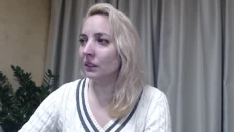 Mari online show from 11/14/25, 05:33