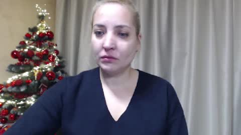 Mari online show from 12/22/25, 05:21