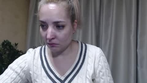 Mari online show from 01/13/26, 02:11