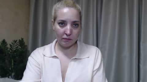 Mari online show from 04/19/26, 06:10