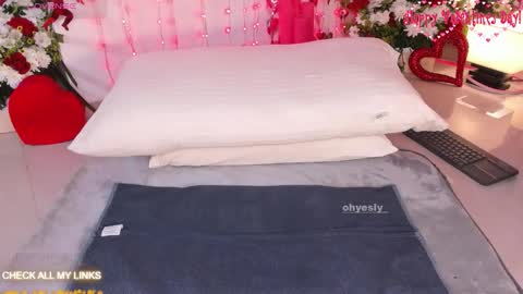 ohyesly_ online show from 02/14/26, 10:12