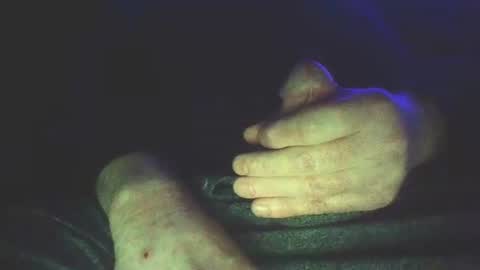 oi8uu8me online show from 04/18/26, 12:25
