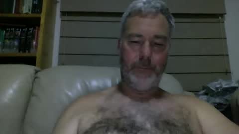 oiledcouple1 online show from 03/01/25, 12:12