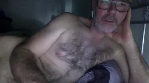 oiledcouple1 online show from 09/09/25, 10:37