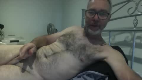 oiledcouple1 online show from 09/12/25, 09:53