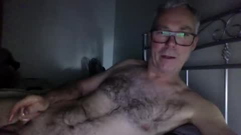 oiledcouple1 online show from 09/15/25, 11:21