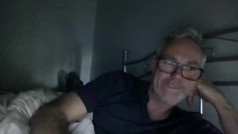 oiledcouple1 online show from 09/22/25, 09:55