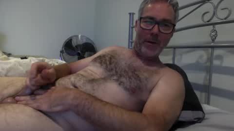 oiledcouple1 online show from 10/21/25, 07:20