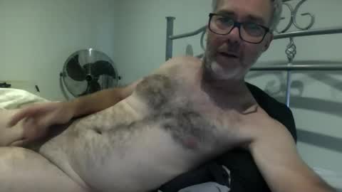 oiledcouple1 online show from 10/25/25, 10:01