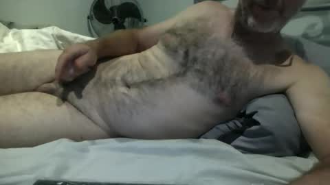 oiledcouple1 online show from 11/07/25, 10:04