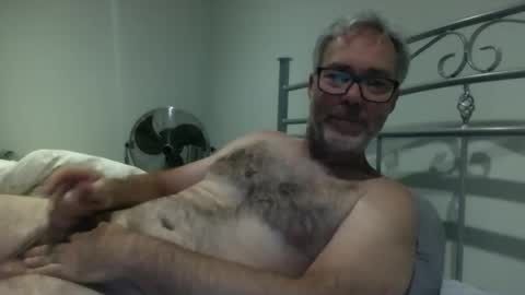 oiledcouple1 online show from 11/08/25, 09:09