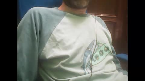 ojosverdess30 online show from 12/15/24, 12:38