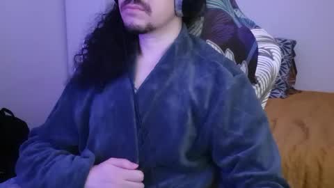 Snapshot of okako chatting on 03/19/26, 10:25 okako online show from 03/19/26, 10:25