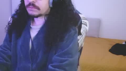 Snapshot of okako chatting on 03/31/26, 11:10 okako online show from 03/31/26, 11:10