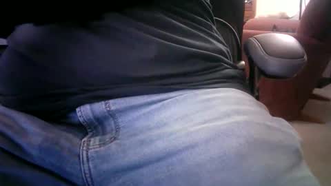 okiehard1 online show from 10/27/25, 07:07