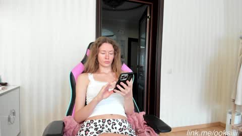            Welcome to my fans page  online show from 09/19/25, 12:28