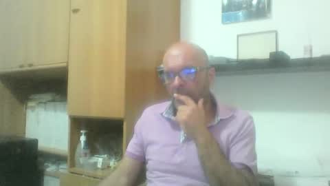 Snapshot of olak21 chatting on 09/10/25, 10:26 olak21 online show from 09/10/25, 10:26